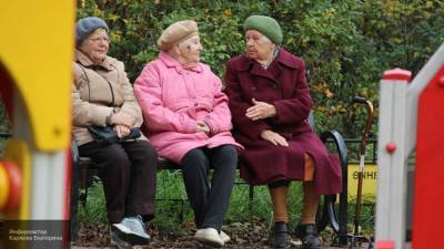 Пенсионеры могут оформить ежемесячную надбавку в 720 рублей