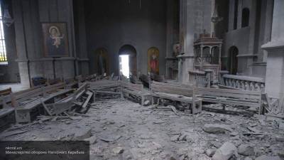 В Карабахе объяснили, зачем Азербайджан уничтожает символы христианства