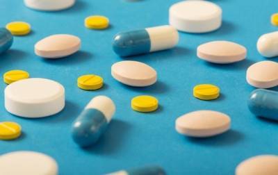 Зеленский подписал закон об электронной торговле лекарствами