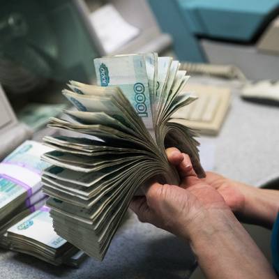 Ослабление рубля в ближайшее время может оказывать давление на инфляцию