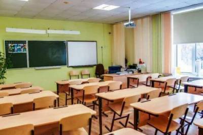 Госкомиссия поддержала рекомендации МОН о школьных каникулах и дистанционном обучении в учреждениях высшего образования