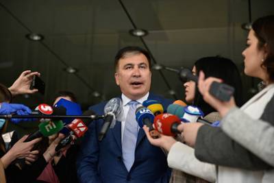 Попытку нападения на Саакашвили назвали инсценировкой