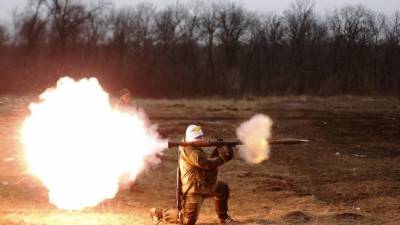 Нарушение перемирия: оккупанты стреляли из гранатометов вблизи Авдеевки
