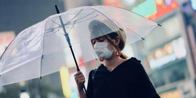Защитные маски теряют эффективность во время дождя?