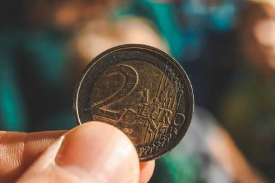Клад с подвохом: в Германии дети нашли 45 килограмм фальшивых монет