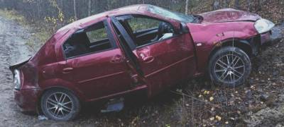 Пожилой водитель не справился с управлением на трассе в Карелии и устроил аварию с пострадавшими