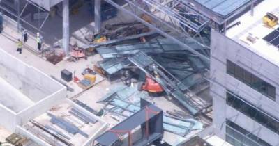 Один человек погиб при обрушении крыши университета в Австралии