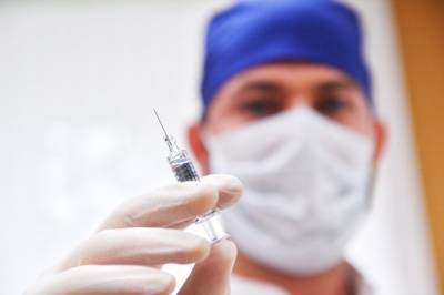 Johnson & Johnson прекратила испытания вакцины от коронавируса