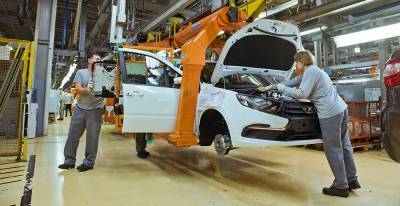 АвтоВАЗ приостановил производство Lada Granta и Lada 4x4