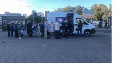 Вакцинацию против гриппа прошли уже 25,6% жителей Петербурга