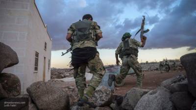 Турция наказала сирийских боевиков, которые отказались ехать в Карабах