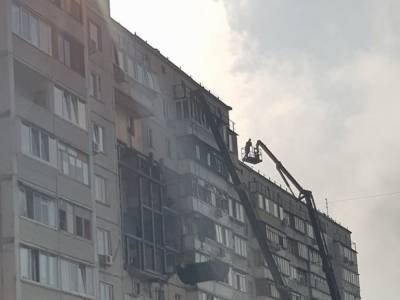 Взрыв дома на Позняках: жильцам начали отдавать вещи