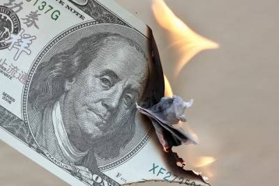 Экономист спрогнозировал исторический обвал доллара