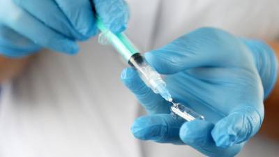 В Роспотребнадзоре назвали противопоказания для вакцинации от COVID-19