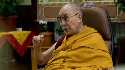 Далай-лама связал пандемию коронавируса с накопленной кармой