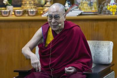 Далай-лама назвал эпидемию COVID-19 следствием накопленной кармы