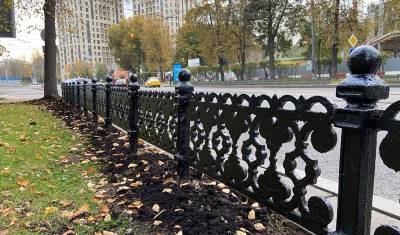 Всем миром против "Жилищника": как москвичи вернули украденную на Шаболовке ограду