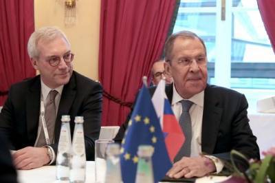 Лавров и Боррель обсудили ситуацию в Нагорном Карабахе и Белоруссию
