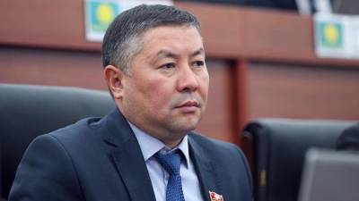 Парламент Киргизии избрал Исаева новым спикером