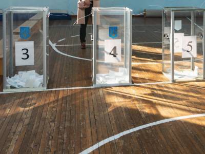 В ЦИК Украины рассказали, как проголосовать на выборах, если заболели