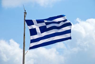 Греция до 25 октября продлила разрешение на въезд граждан России