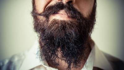 В Центре Гамалеи одобрили рекомендацию брить бороду и усы для профилактики коронавируса