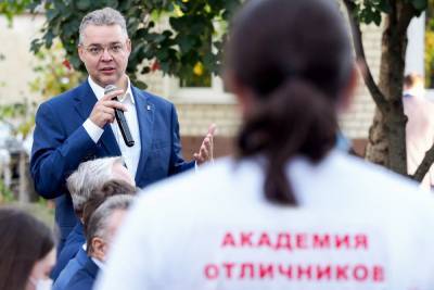 Ставропольский губернатор встретился с медиками «Академии Отличников»
