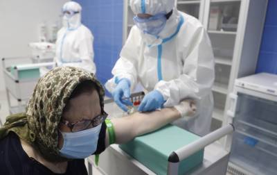 Минздрав разрешил протестировать вакцину «Спутник V» на россиянах старше 60 лет