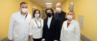 Марина Порошенко посетила новое отделение трансплантации костного мозга в Нацинституте рака: проект профинансировал Roshen