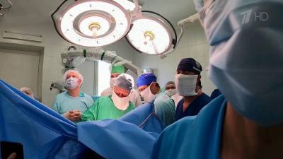 Сложнейшую операцию на головном мозге, во время которой пациент находился в сознании, впервые провели в Крыму