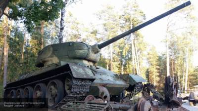 Испанского журналиста удивил превращенный в ДОТ советский танк времен ВОВ