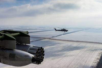 Эксперты Sina заявили о превосходстве вертолёта Ми-28НМ "Ночной охотник" над AH-64 Apache