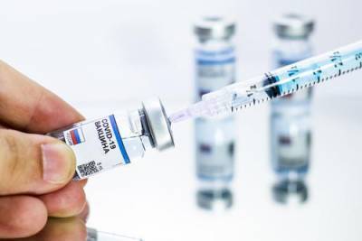 Минздрав Украины не исключил возможность закупки вакцины от COVID-19 в России