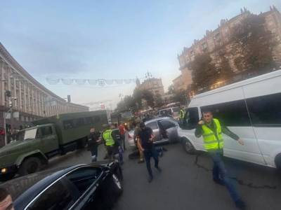 В центре Киева задержали двух мужчин, которые с гранатой напали на предпринимателя – Офис генпрокурора