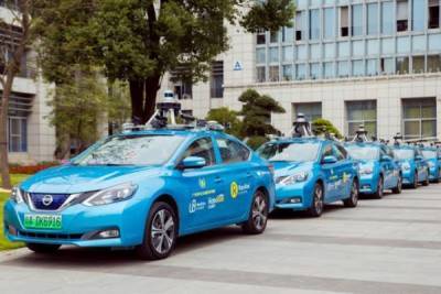Жители Пекина смогут бесплатно покататься на беспилотных такси