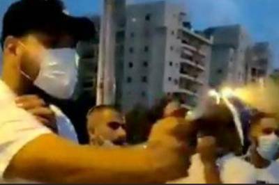 Сторонники «Ликуда» на напали на участников митинга в Холоне