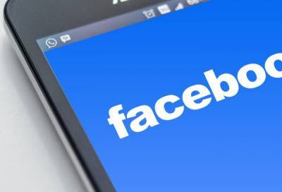 Facebook запретит "антипрививочную" рекламу