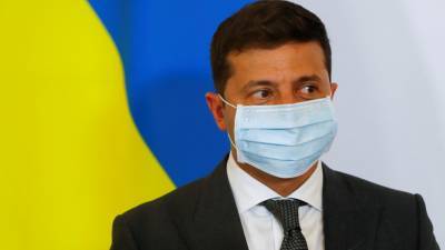 Опрос показал отношение украинцев к политике Зеленского