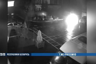 Неизвестные напали на здание милиции с коктейлями Молотова в Минске