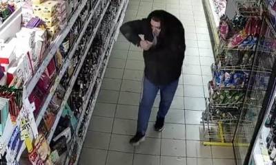 В Уфе мужчина украл три бутылки коньяка из магазина