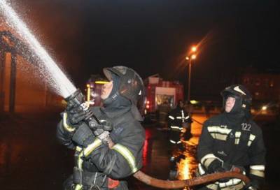 Пожарные спасли пять человек из горящего дома в Приозерском районе