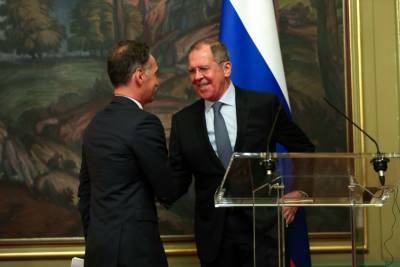 Германия заинтересована в хороших отношениях с Россией, несмотря на случай с Навальным