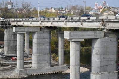 Каракумский мост в Ельце разобран наполовину