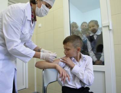 В Костроме родители школьников пожаловались на принуждение к прививкам