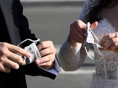 Свадебный ажиотаж: почти 300 пар в Челябинской области поженились в «красивую» дату