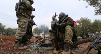 В Карабах перебрасывают сотни сирийских боевиков, связанных с Турцией - WSJ