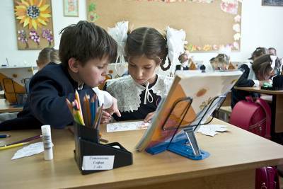 В Москве младшие школьники выходят на очное обучение