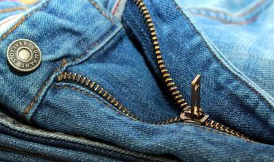Эксперты опровергают необходимость стирать джинсы