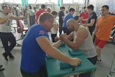 Серпуховичи начали подготовку к областному Чемпионату по армрестлингу