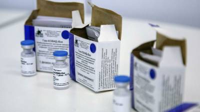 Украина готова закупать российскую вакцину от COVID-19